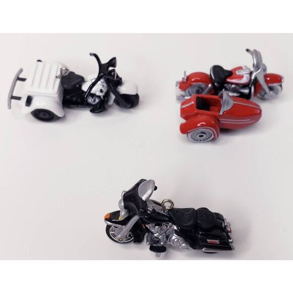 Lot of 3 Vintage HALLMARK MINIATURE Die-Cast HARLEY DAVIDSON Ornaments in VGUC - Picture 3 of 7